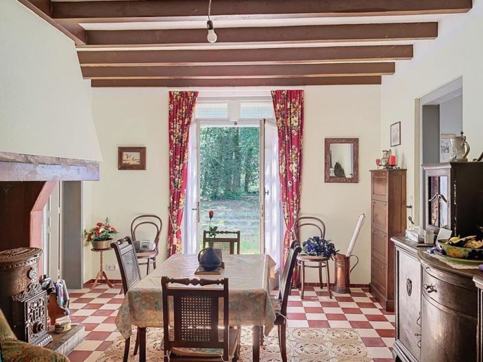 Image No.5-2 Bed House for sale