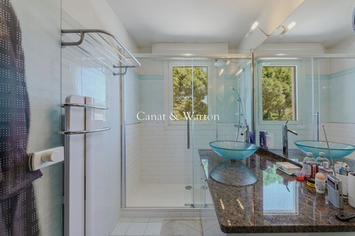 Image No.7-3 Bed Apartment for sale