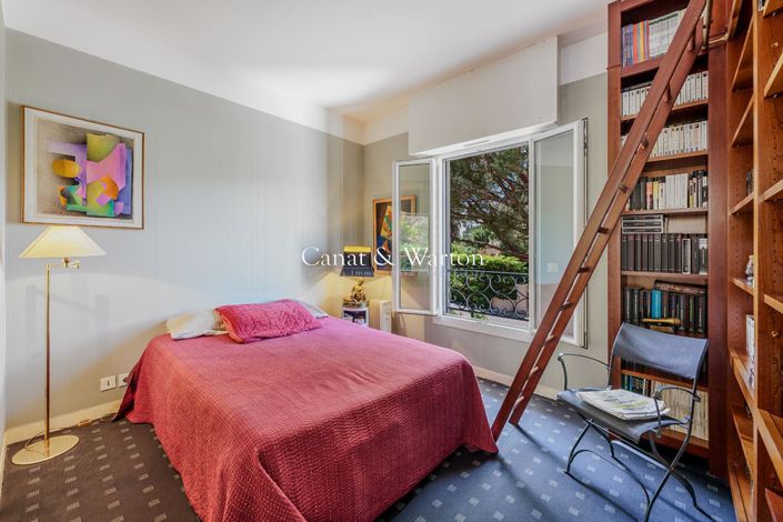 Image No.8-3 Bed Apartment for sale