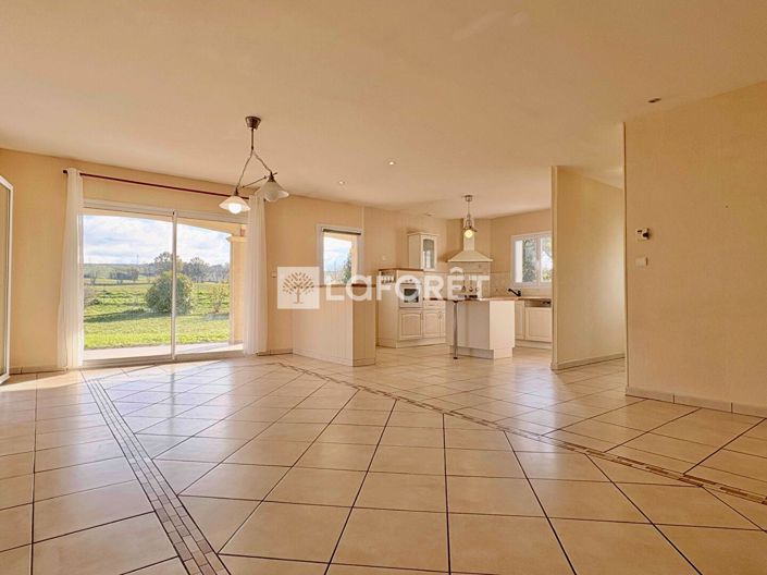 Image No.2-5 Bed House for sale