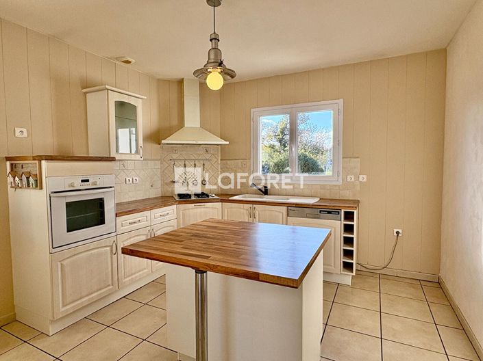 Image No.3-5 Bed House for sale