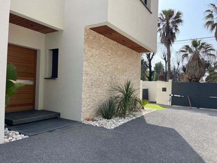 Image No.3-4 Bed House for sale