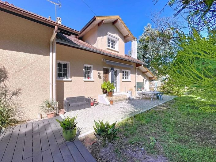 Image No.23-7 Bed House for sale