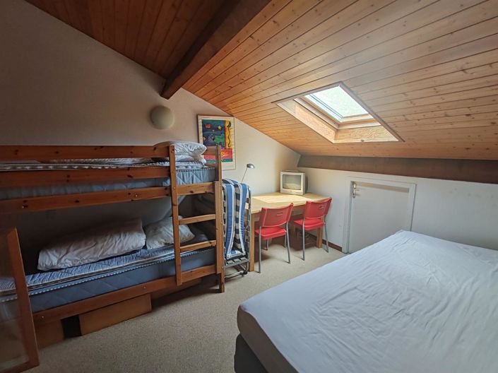 Image No.6-2 Bed House for sale