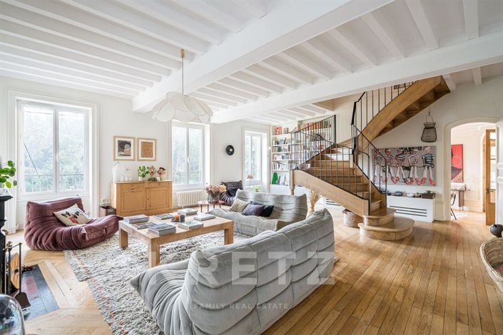 Image No.9-13 Bed House for sale