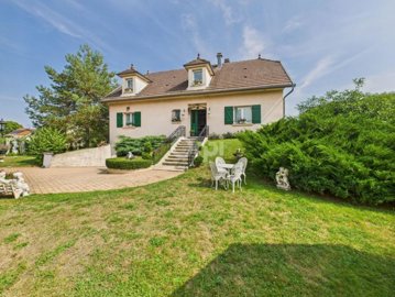 1 - Franche-Comté, House