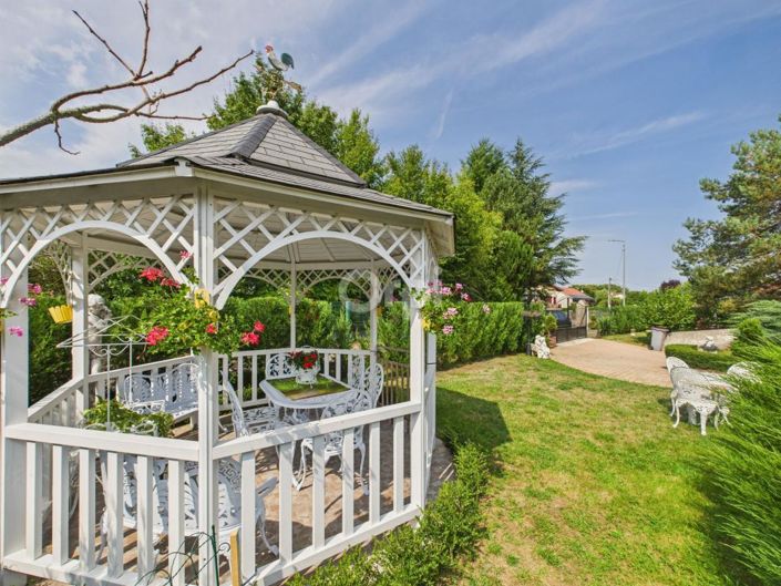 Image No.2-Maison de 4 chambres à vendre à Franche-Comté