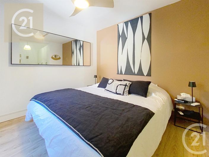 Image No.14-3 Bed House for sale