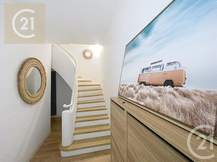 Image No.20-3 Bed House for sale