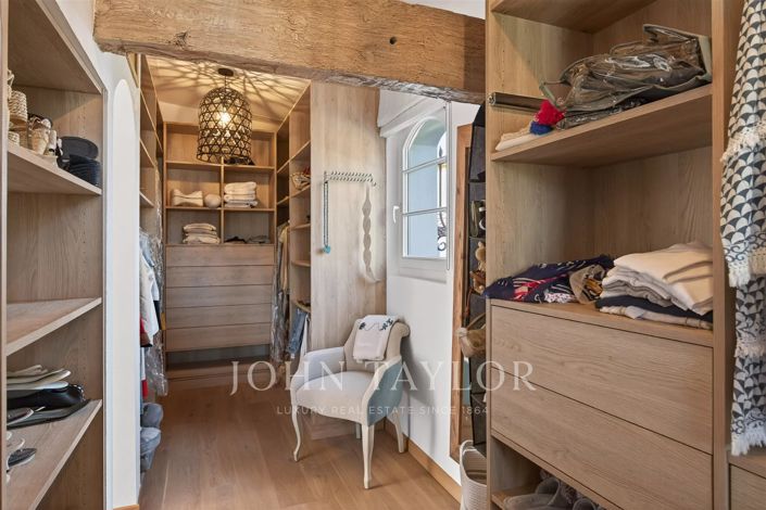 Image No.17-9 Bed House for sale