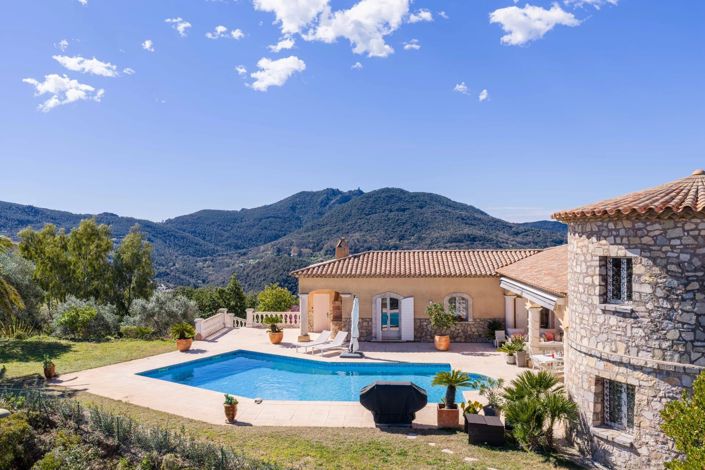 Image No.2-Maison de 4 chambres à vendre à Les Adrets-de-l'Estérel