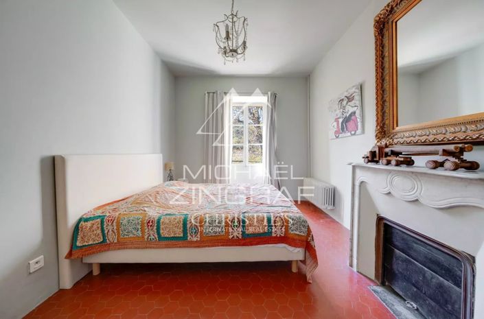 Image No.10-7 Bed House for sale