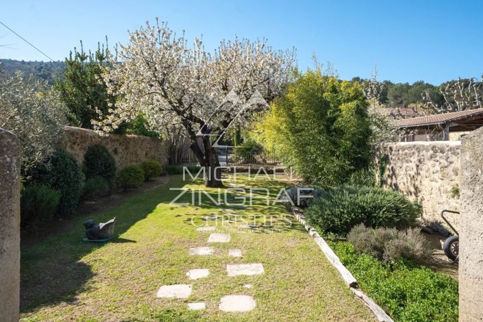 Image No.14-7 Bed House for sale