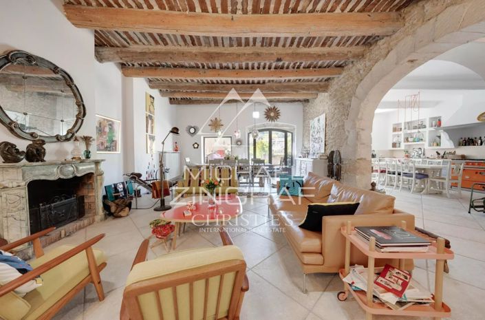 Image No.4-7 Bed House for sale