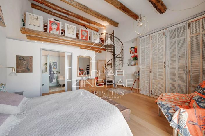 Image No.9-7 Bed House for sale