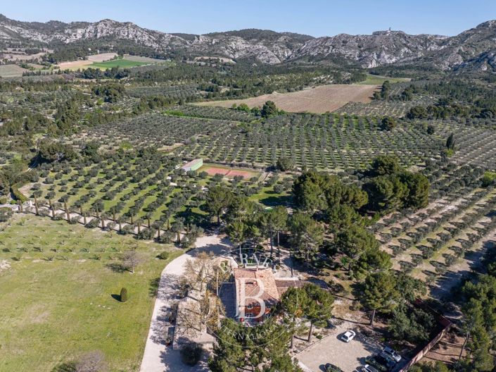 Image No.2-5 Bed House for sale