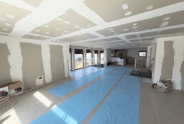 Image No.16-5 Bed House for sale