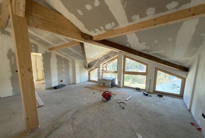 Image No.5-5 Bed House for sale