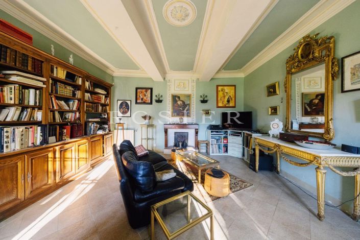 Image No.6-4 Bed House for sale