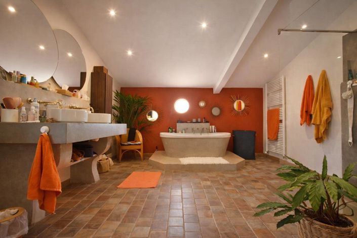 Image No.6-4 Bed House for sale