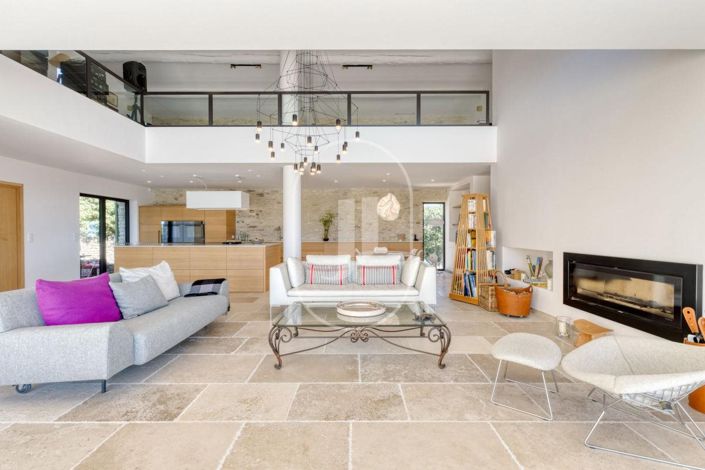 Image No.5-5 Bed House for sale