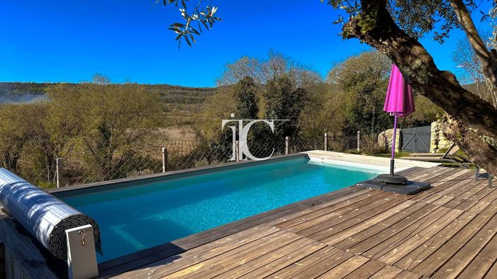 Image No.2-4 Bed House for sale