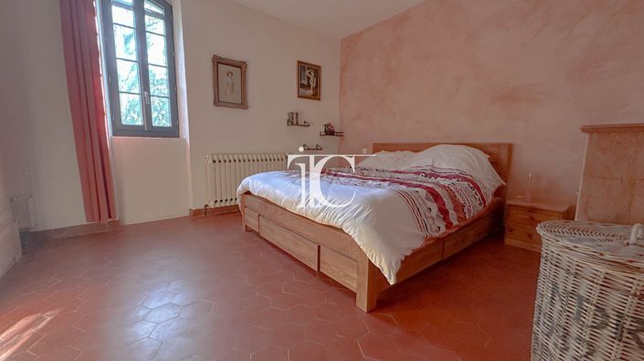 Image No.9-4 Bed House for sale