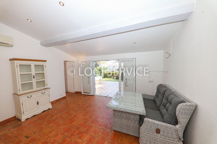 Image No.3-2 Bed House for sale