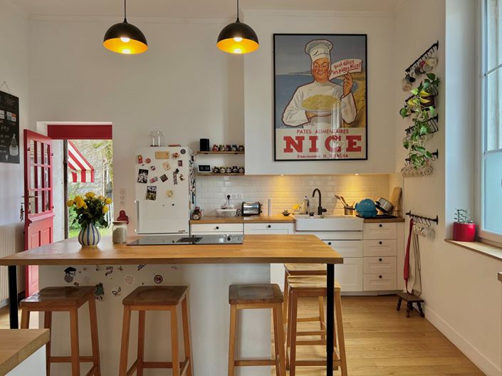 Image No.6-5 Bed House for sale