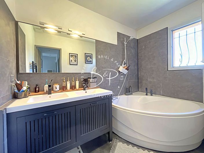 Image No.14-5 Bed House for sale