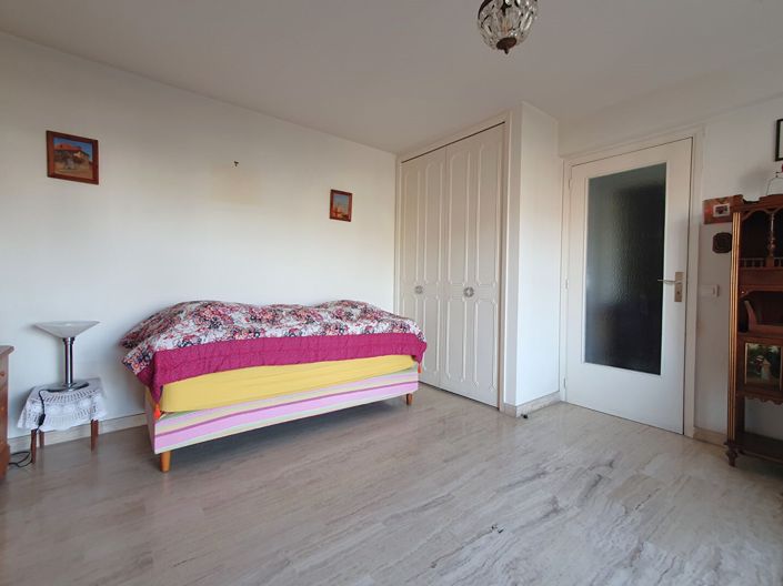 Image No.4-Apartment for sale