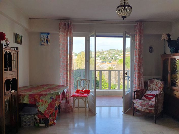 Image No.5-Apartment for sale