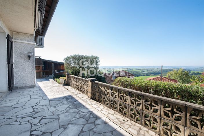 Image No.11-3 Bed House for sale