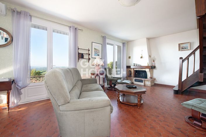 Image No.2-3 Bed House for sale