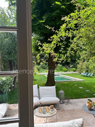 Image No.2-5 Bed House for sale