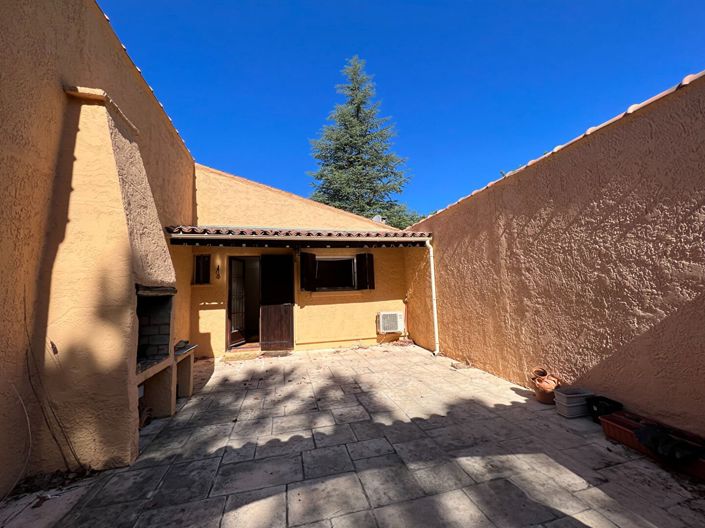 Image No.11-3 Bed House for sale