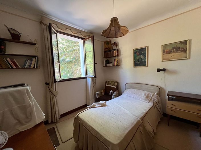 Image No.15-3 Bed House for sale