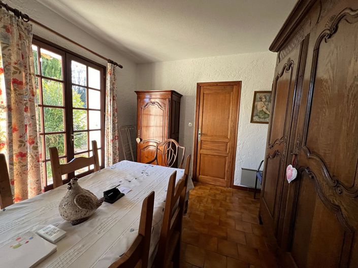 Image No.3-3 Bed House for sale