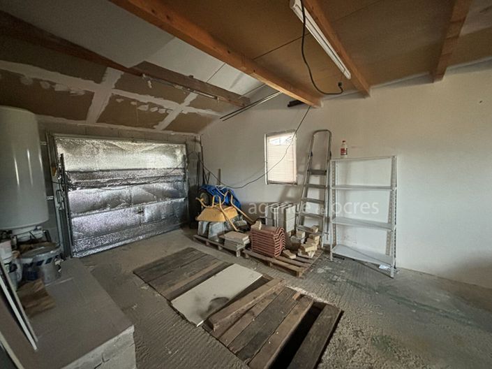 Image No.12-2 Bed House for sale