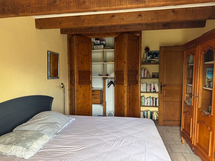 Image No.6-2 Bed House for sale