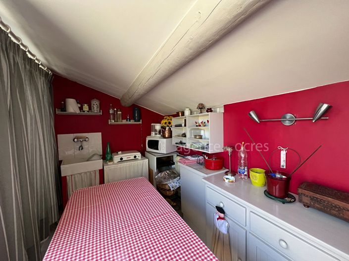 Image No.6-4 Bed House for sale