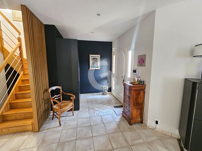 Image No.7-3 Bed House for sale