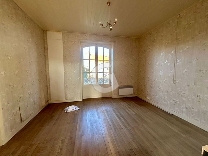 Image No.8-3 Bed House for sale