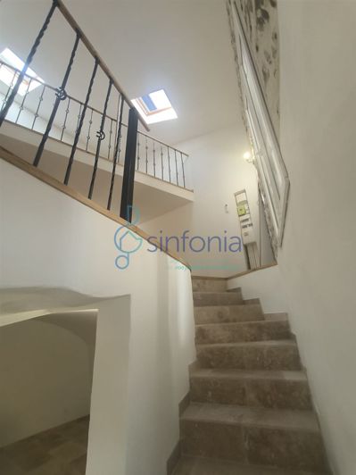 Image No.15-2 Bed House for sale