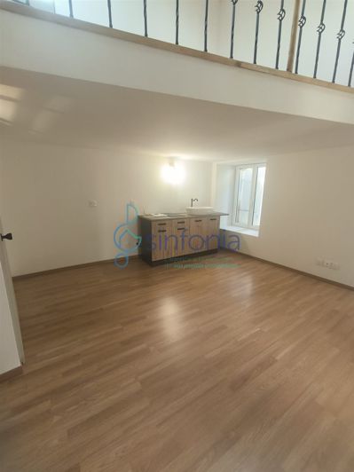 Image No.4-2 Bed House for sale