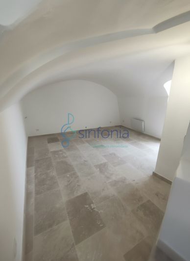 Image No.6-2 Bed House for sale