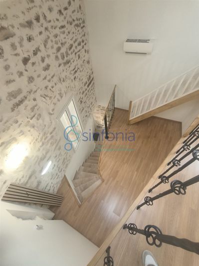 Image No.8-2 Bed House for sale