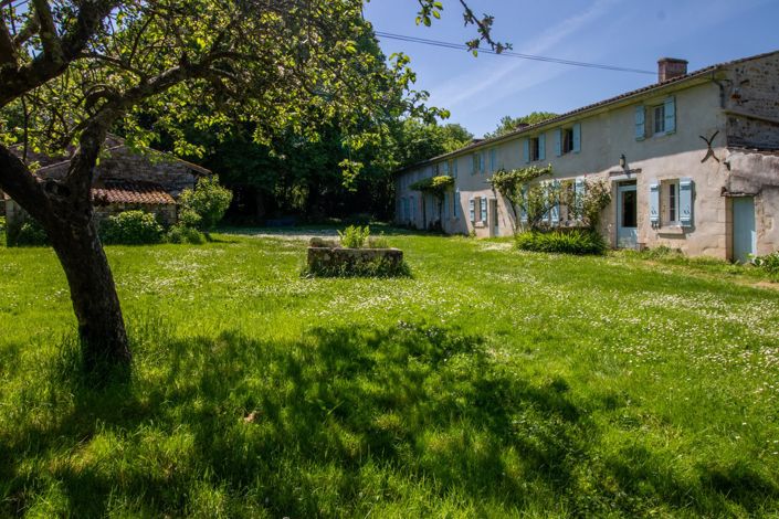 Image No.2-Maison de 7 chambres à vendre à Corme-Royal