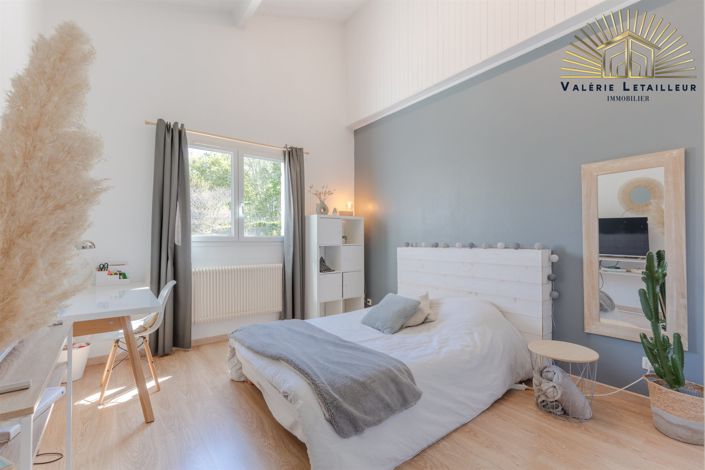 Image No.10-5 Bed House for sale