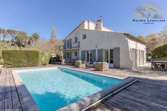 Image No.16-5 Bed House for sale